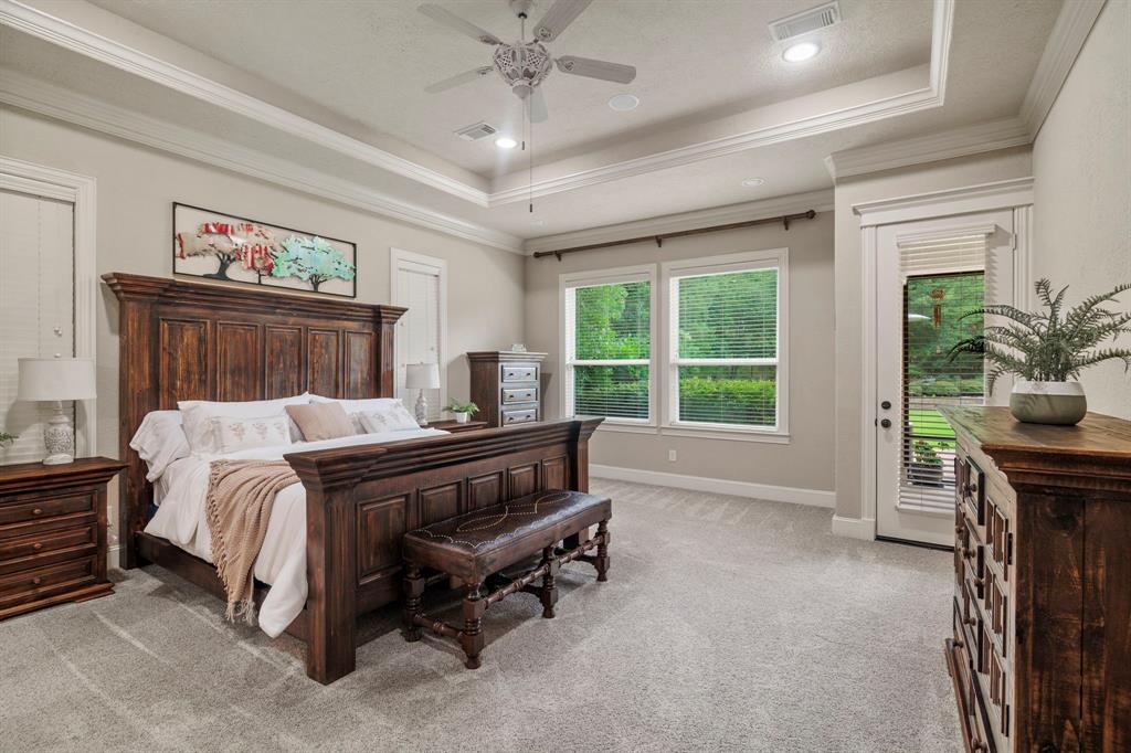28933 Village Bend