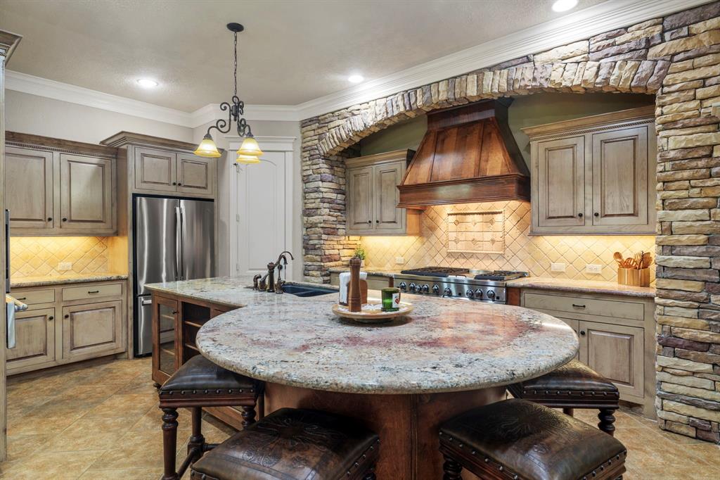 28933 Village Bend