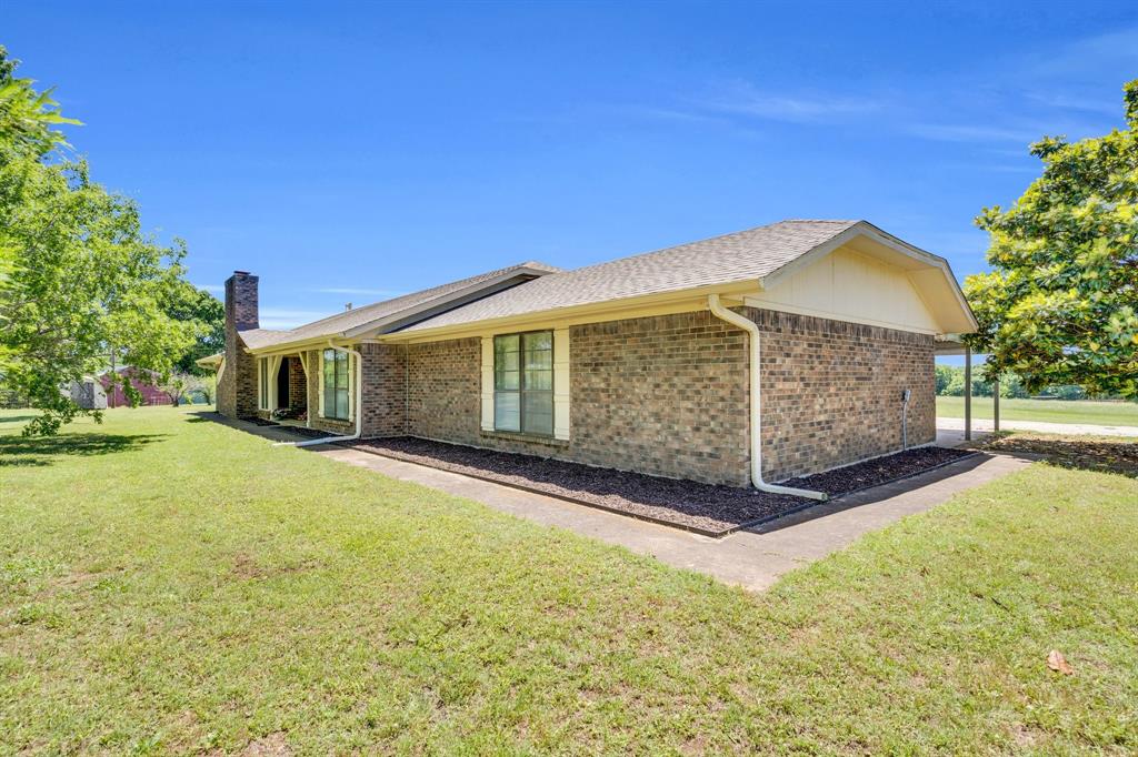 9840 County Road 305, Grandview, Texas image 4