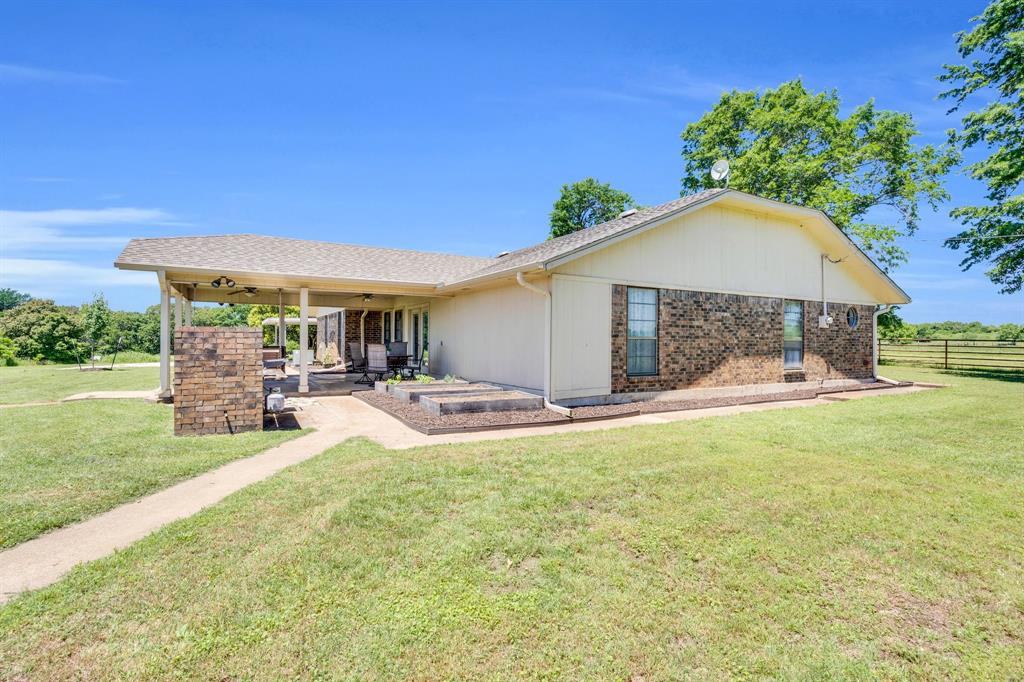 9840 County Road 305, Grandview, Texas image 7