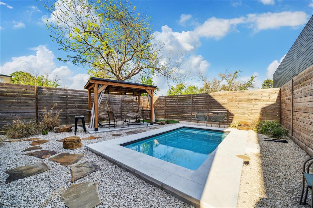 3220 Omega Street, Houston, Texas image 2