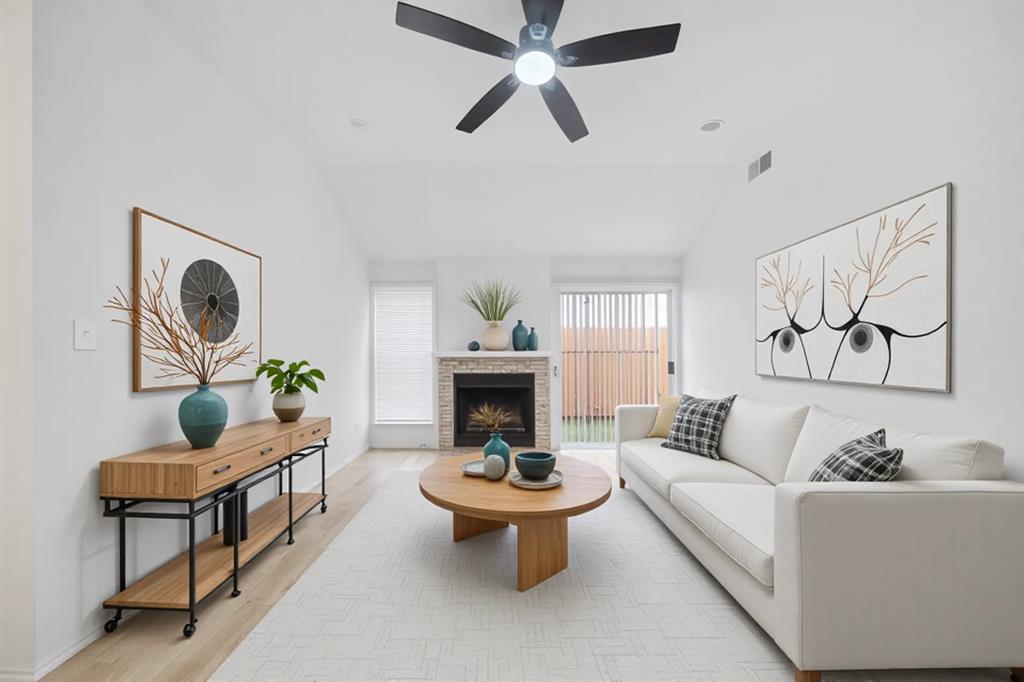 19527 Shady Bank Drive, Tomball, Texas image 3