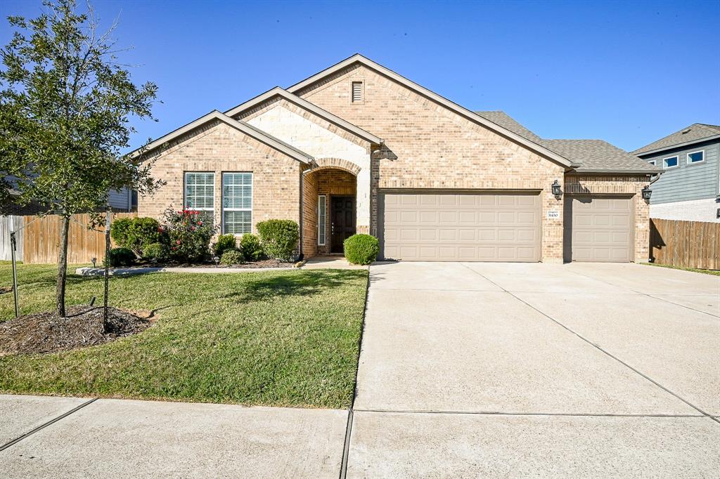 31430 Sandpiper Creek Drive, Hockley, Texas image 1