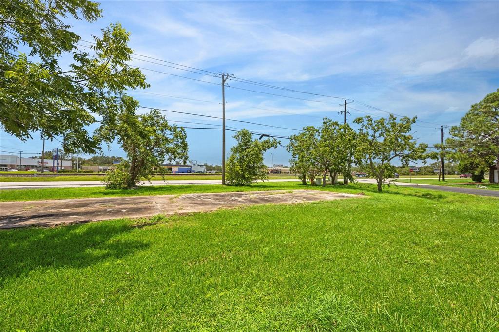 408 N Oak Street, Texas City, Texas image 9