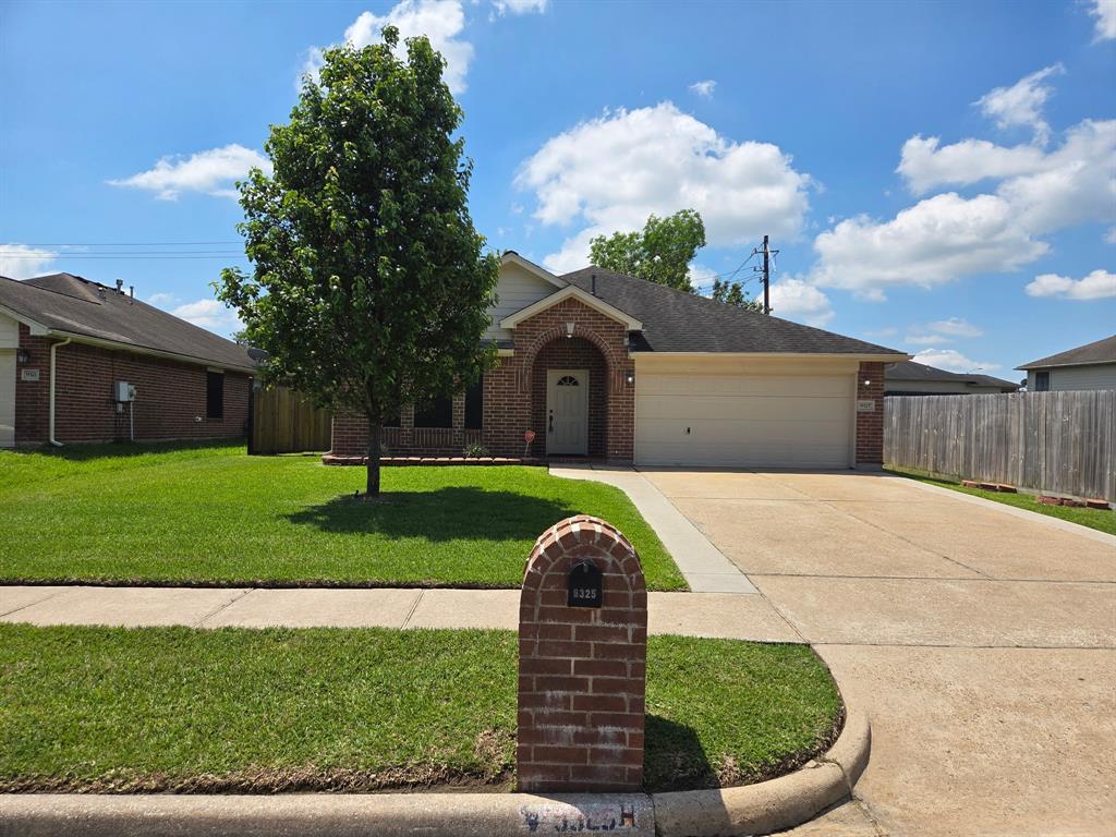 9325 Sioux Drive, La Porte, Texas image 4