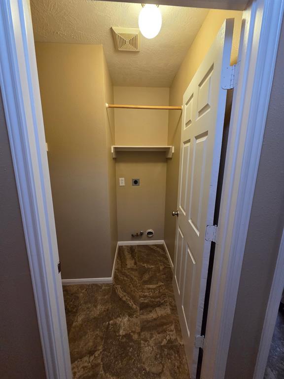 9325 Sioux Drive, La Porte, Texas image 24