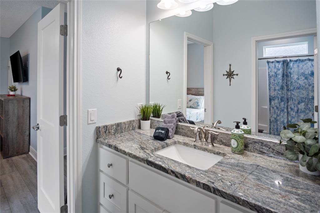 4413 Strand Avenue, Port Bolivar, Texas image 31