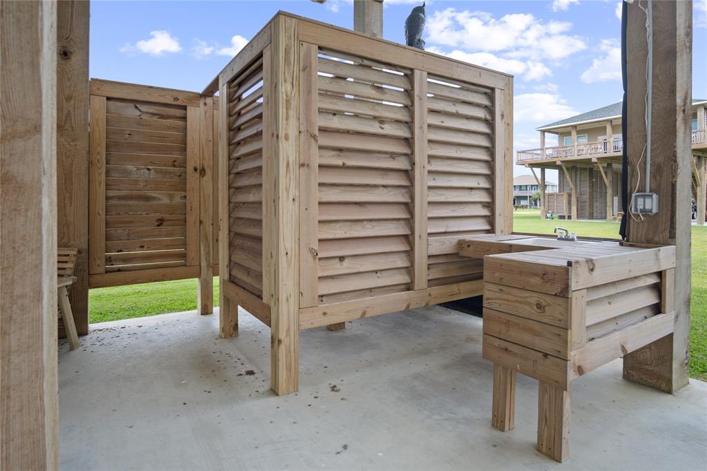 4413 Strand Avenue, Port Bolivar, Texas image 44