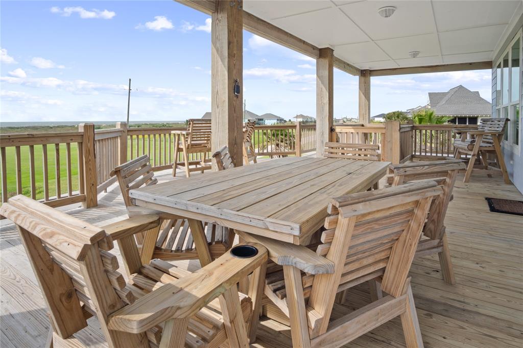 4413 Strand Avenue, Port Bolivar, Texas image 3