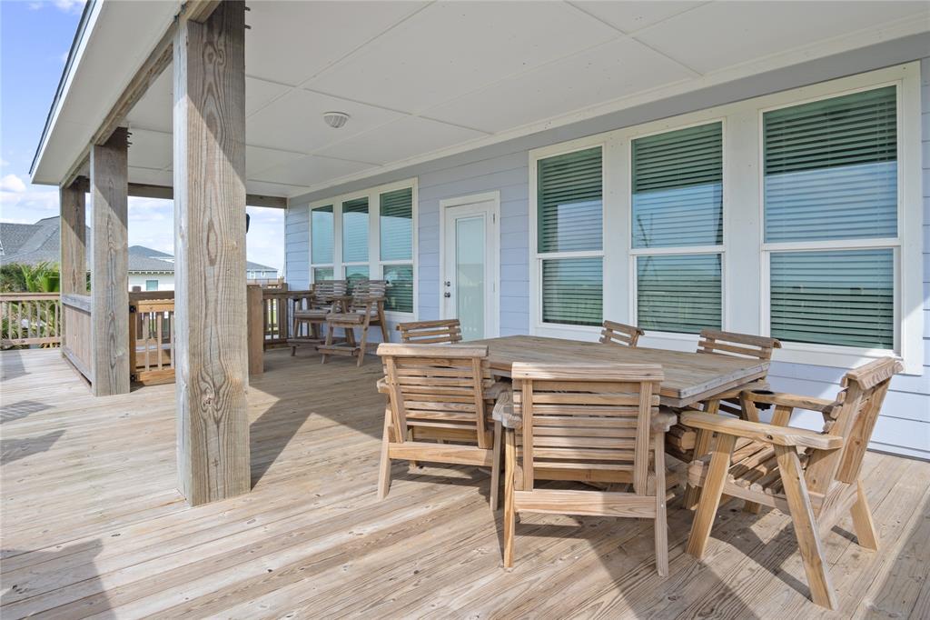 4413 Strand Avenue, Port Bolivar, Texas image 2