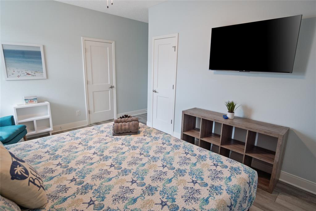4413 Strand Avenue, Port Bolivar, Texas image 34