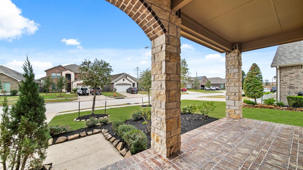 14906 Autumn Long Trail, Humble, Texas image 5