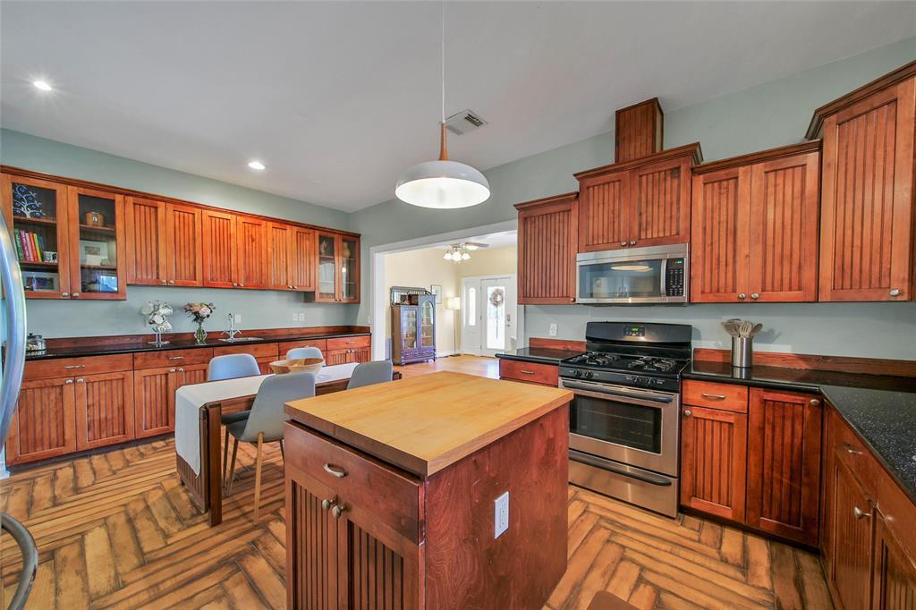 1504 Columbia Street, Houston, Texas image 9