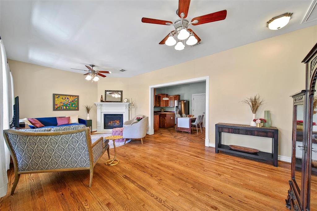 1504 Columbia Street, Houston, Texas image 17