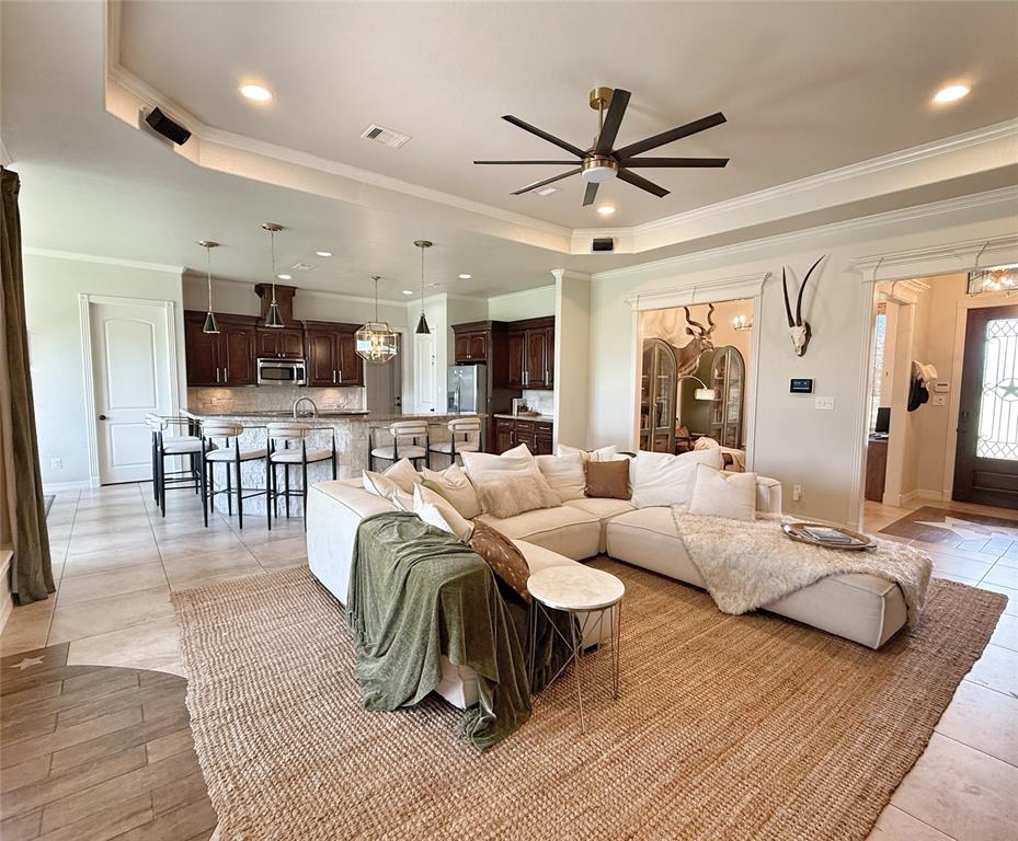 1549 Frontier Trail