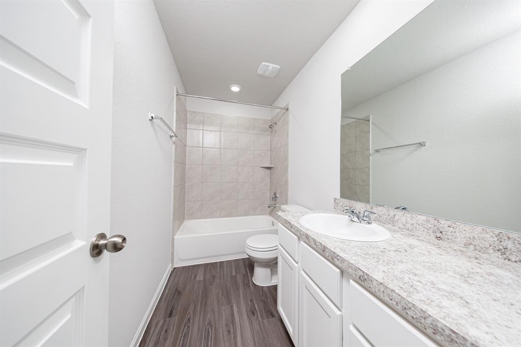 16523 Willow Forest Drive, Conroe, Texas image 13