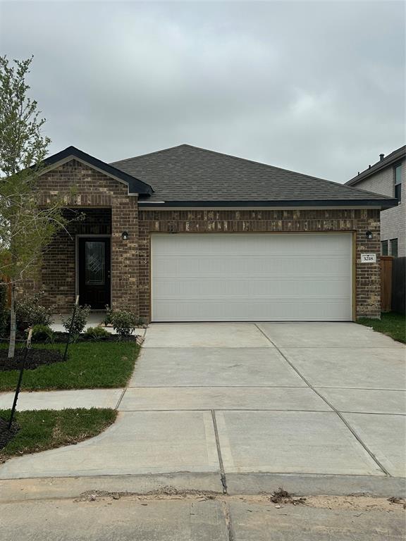 3218 Cornflower Coast Court, Texas City, Texas image 1