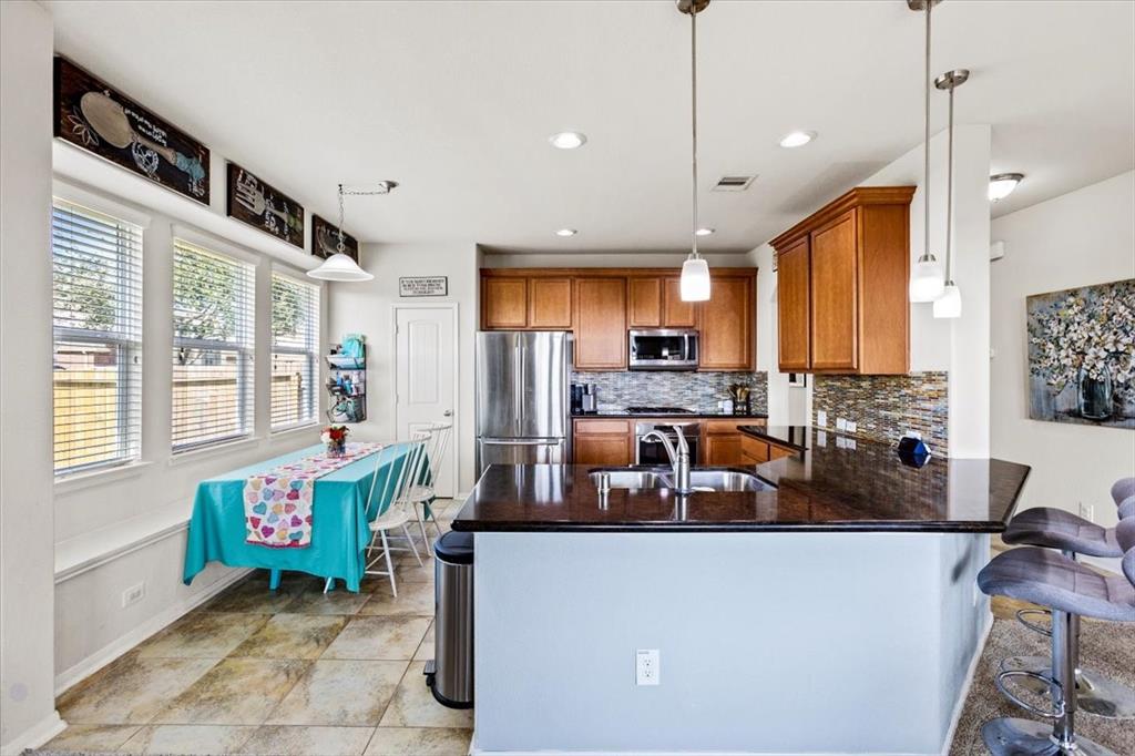 2506 Solitude, Deer Park, Texas image 10