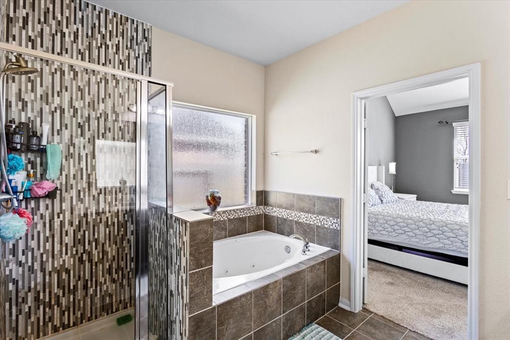 2506 Solitude, Deer Park, Texas image 21