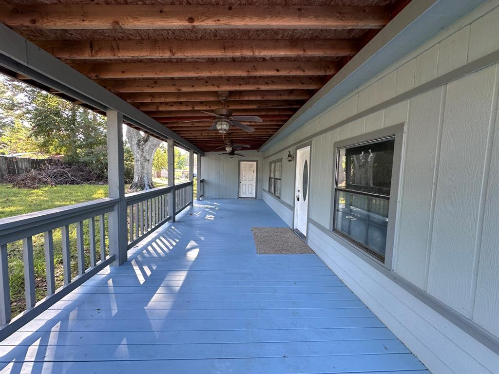 14189 Shadow Bay Drive, Willis, Texas image 5
