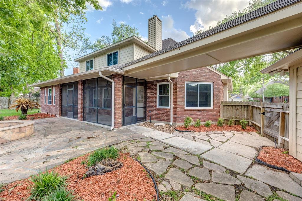 6619 Berrytree Lane, Sugar Land, Texas image 6