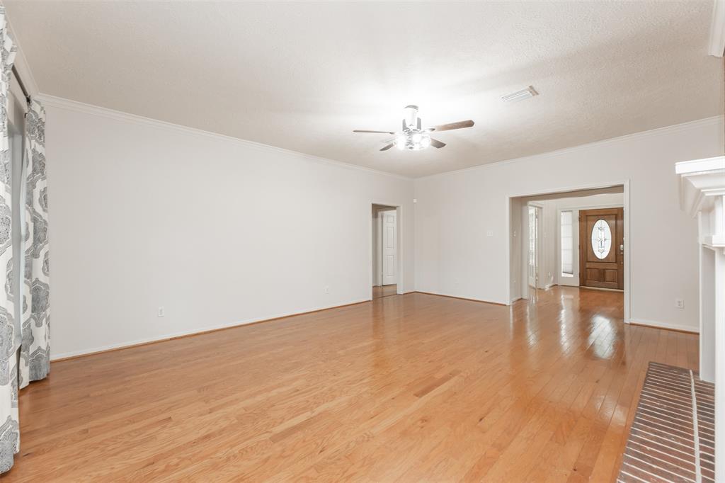 6619 Berrytree Lane, Sugar Land, Texas image 17