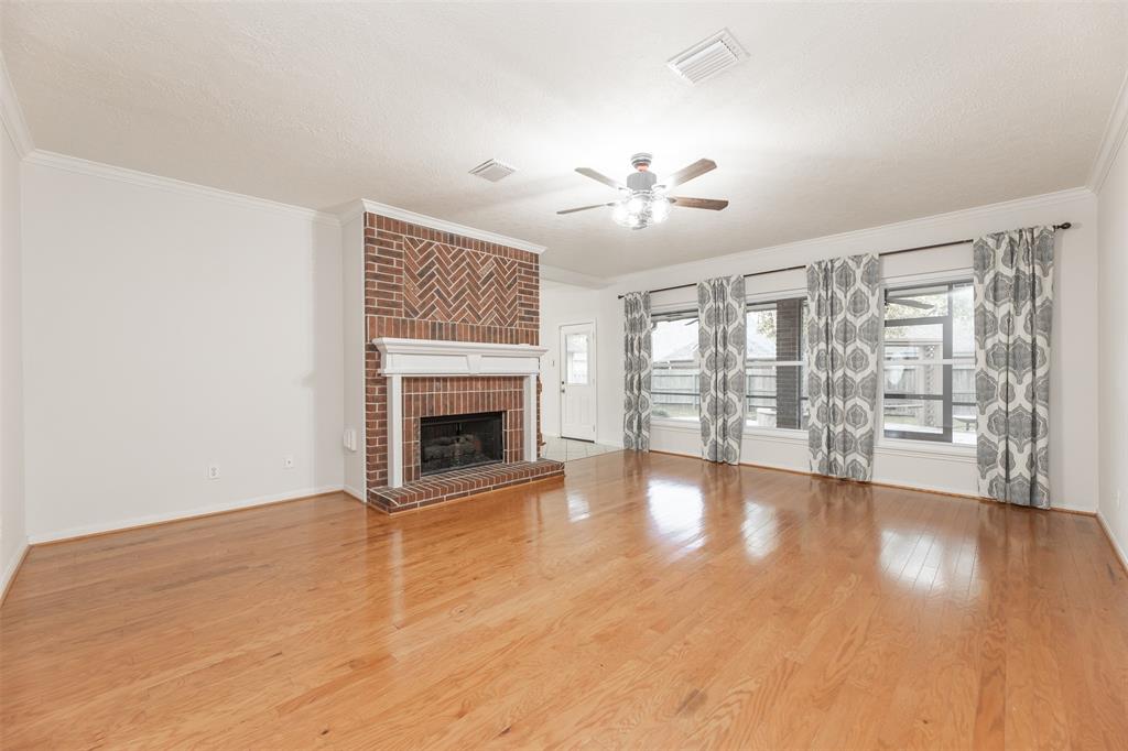 6619 Berrytree Lane, Sugar Land, Texas image 15