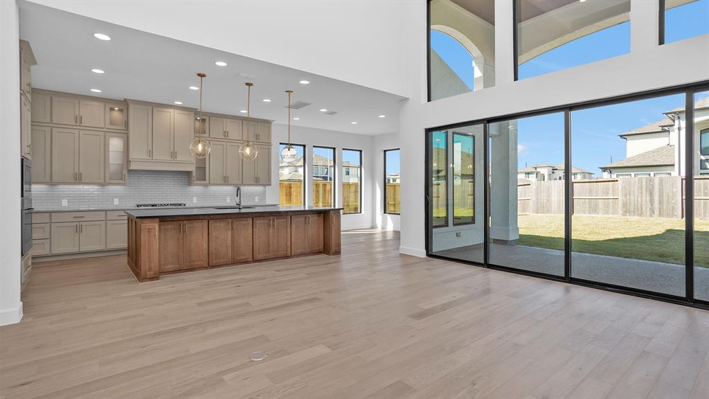 9003 Orchard Cove