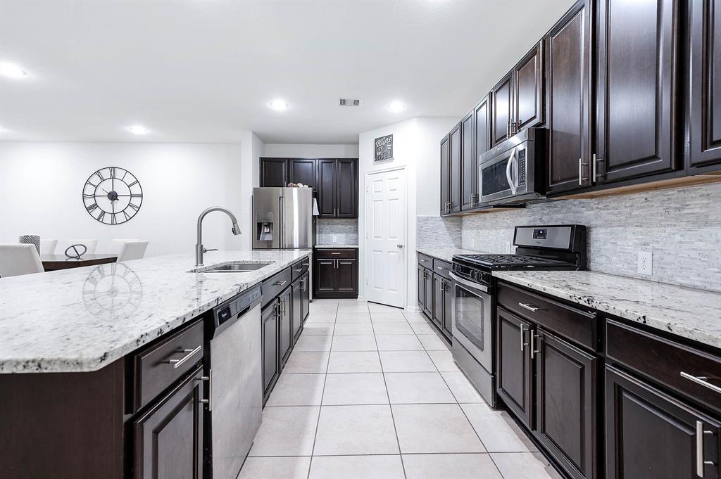 3619 Belmore Lane, Pearland, Texas image 14