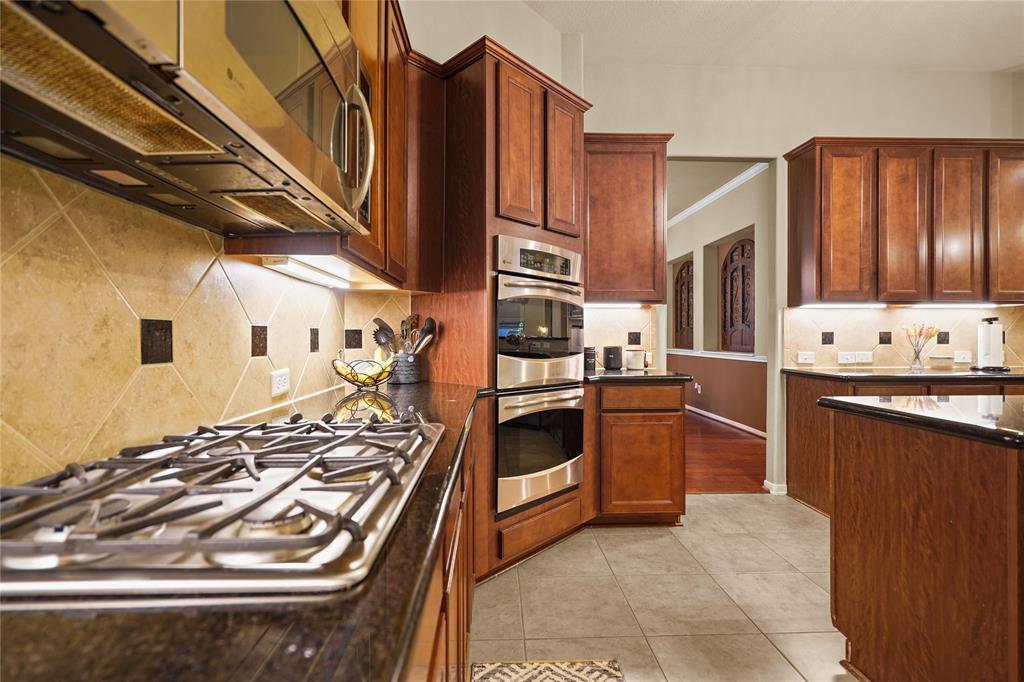 2306 Scarlatti Drive, Pearland, Texas image 11