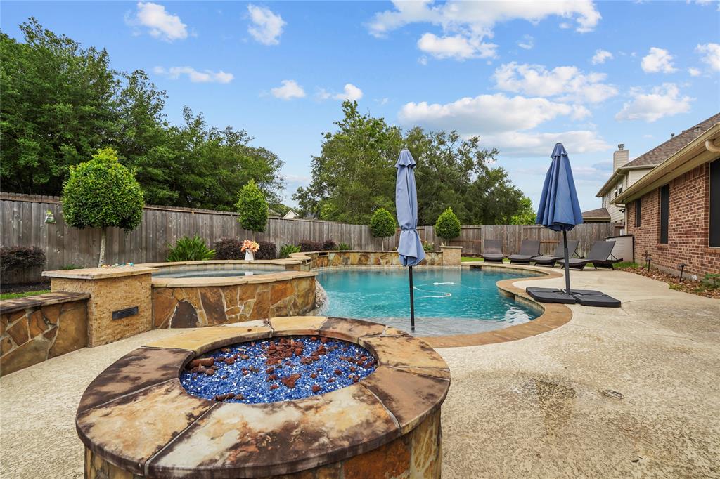 2306 Scarlatti Drive, Pearland, Texas image 4