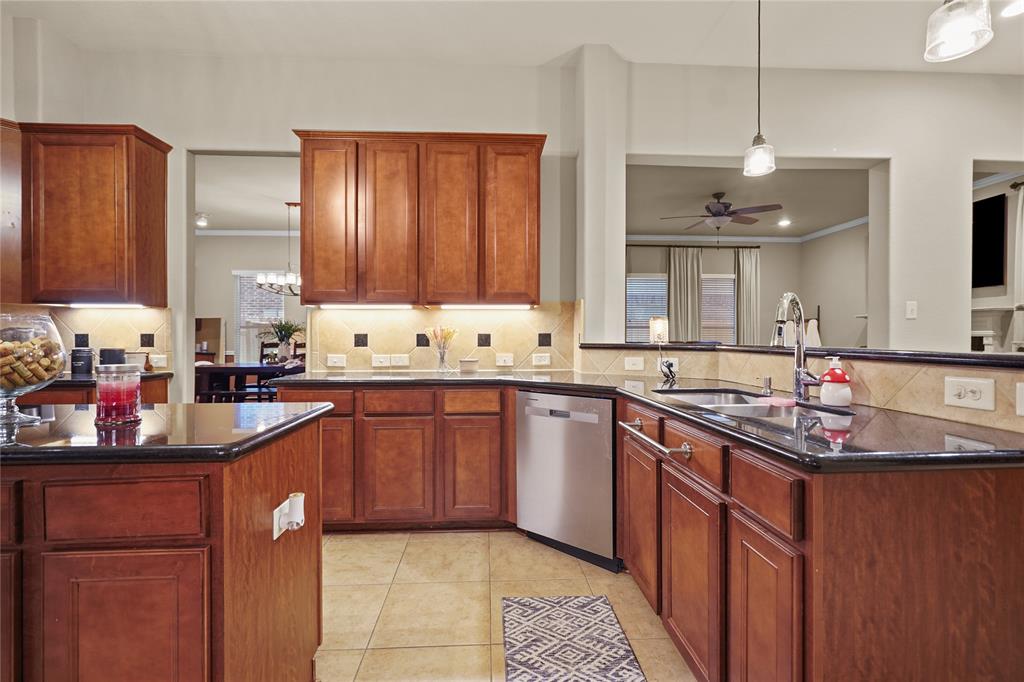 2306 Scarlatti Drive, Pearland, Texas image 10