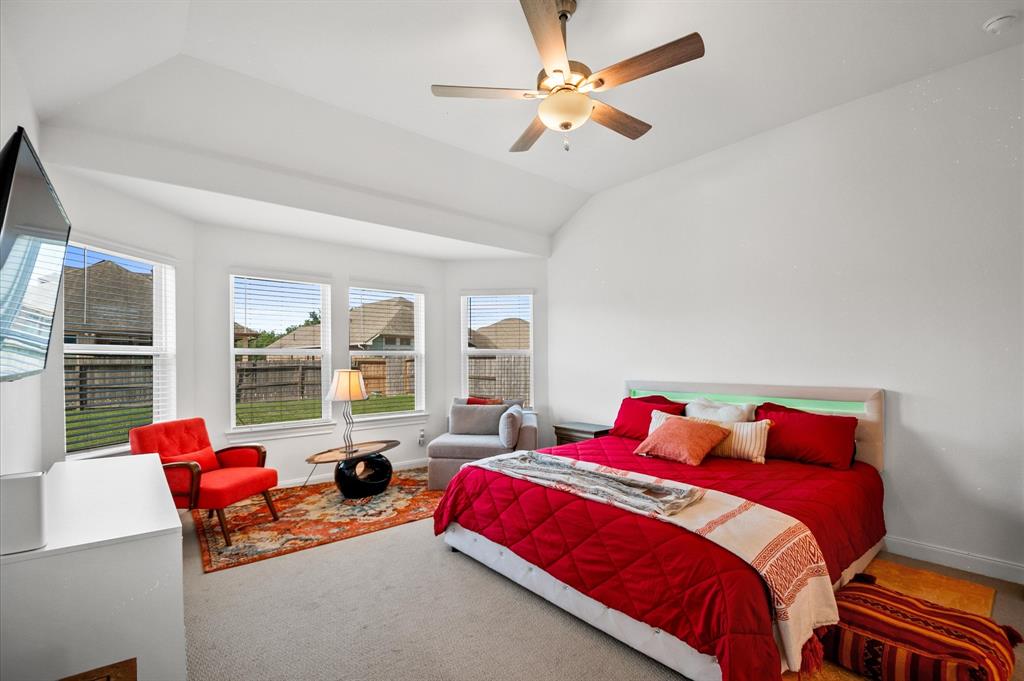 2806 Oakheath Crest Court, Pearland, Texas image 7