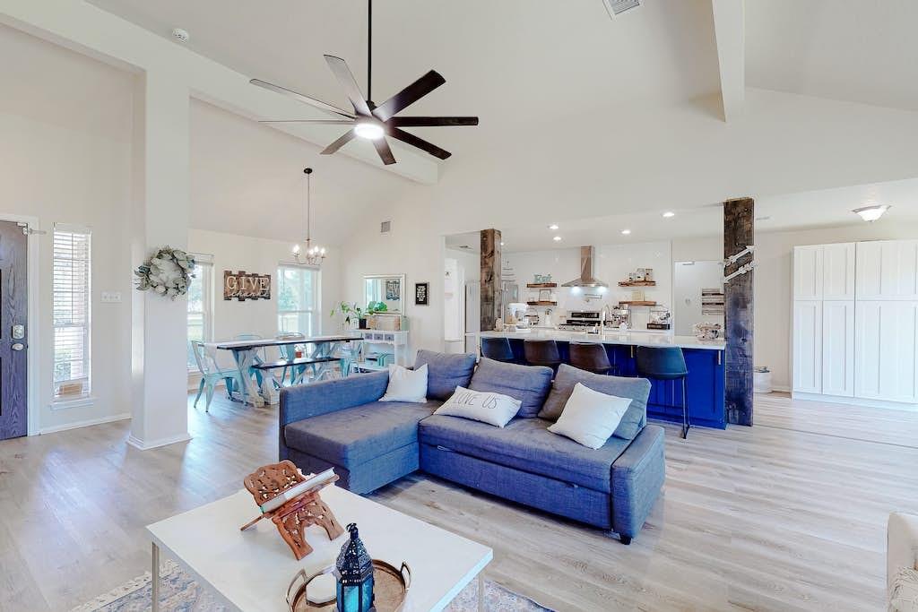 2918 Amber Lane