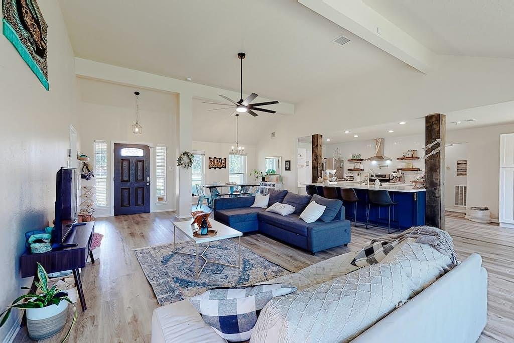 2918 Amber Lane