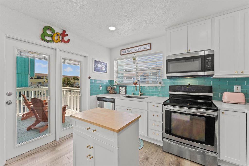 501 Jean Lafitte Cove, Galveston, Texas image 6