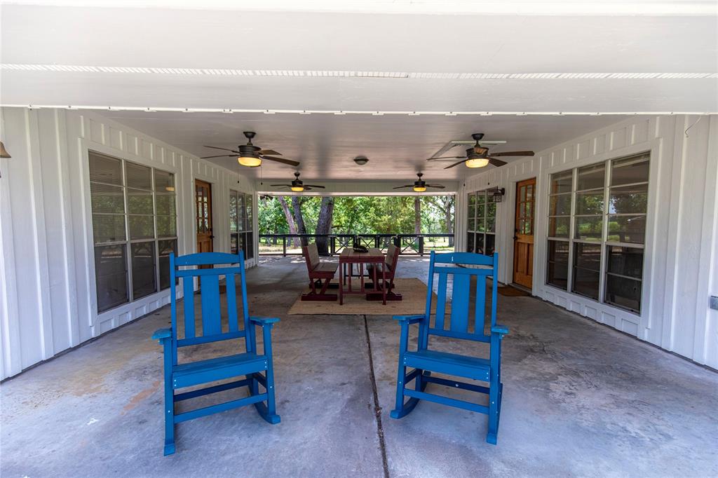 6766 Stokes Road, Bellville, Texas image 4
