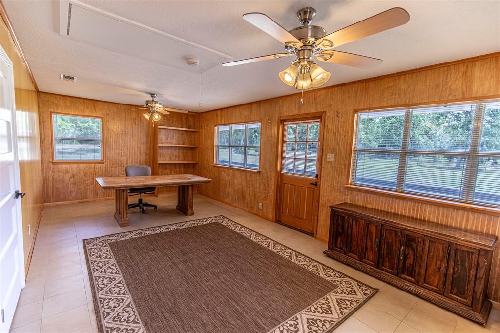 6766 Stokes Road, Bellville, Texas image 8