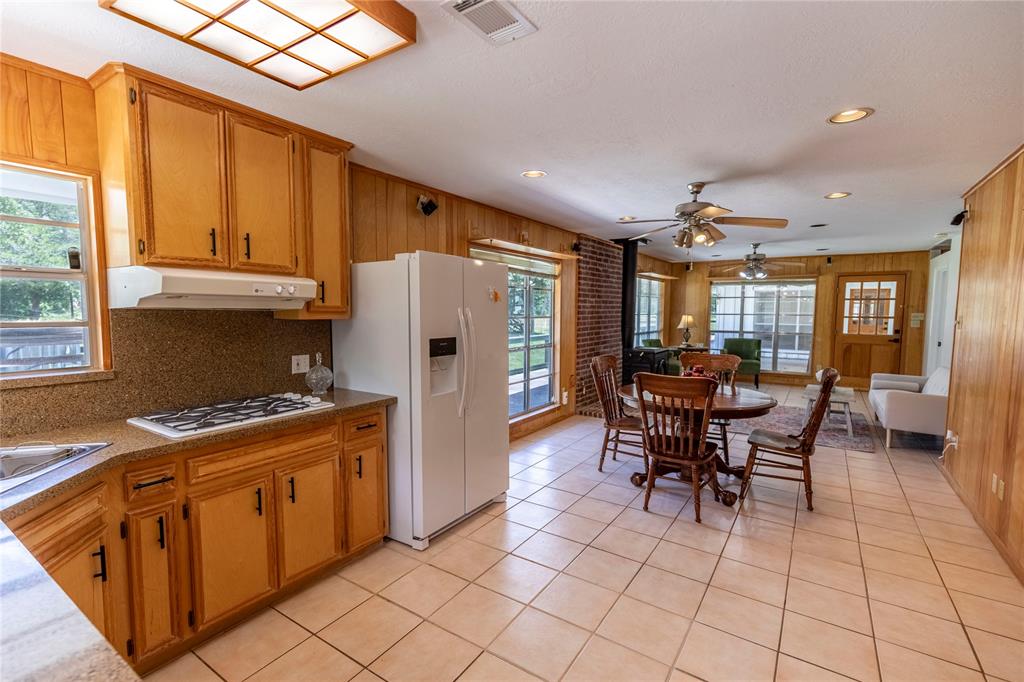 6766 Stokes Road, Bellville, Texas image 14