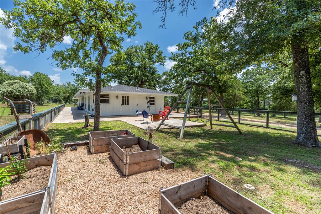 6766 Stokes Road, Bellville, Texas image 16