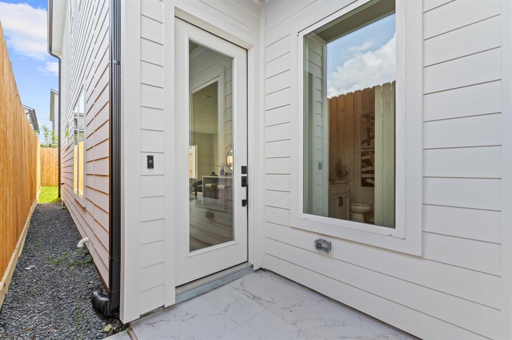 204 E 33rd Street