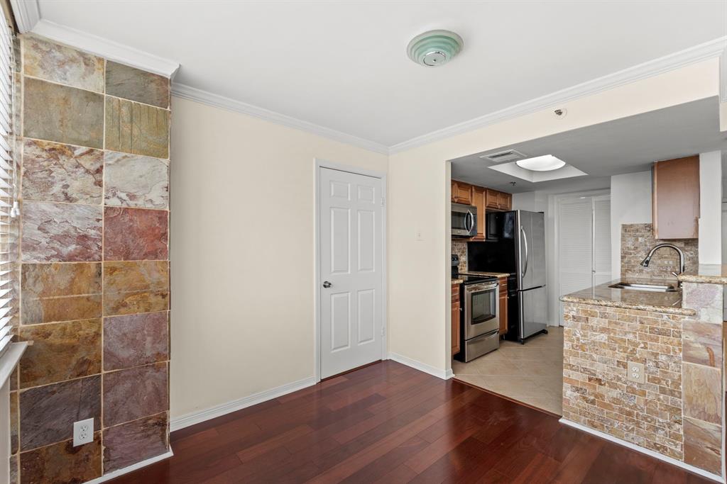 3525 Sage Road 903
