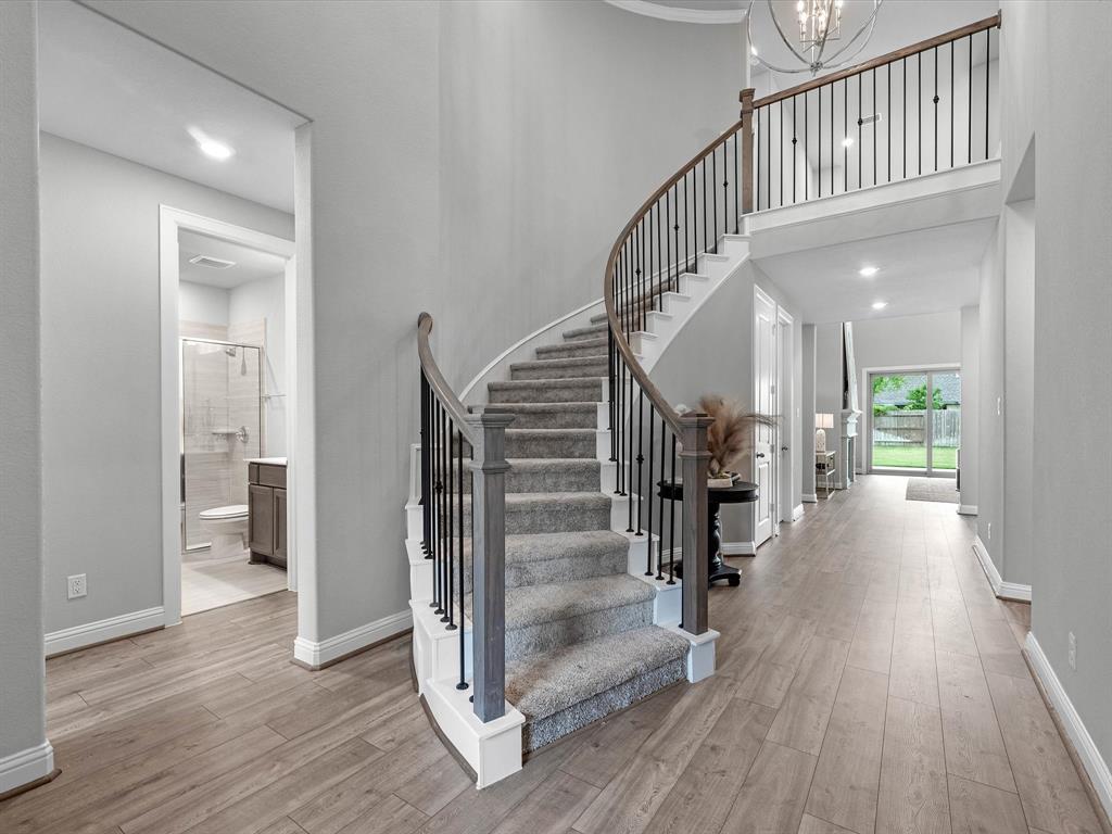 16926 Grayson Woods Lane, Humble, Texas image 2