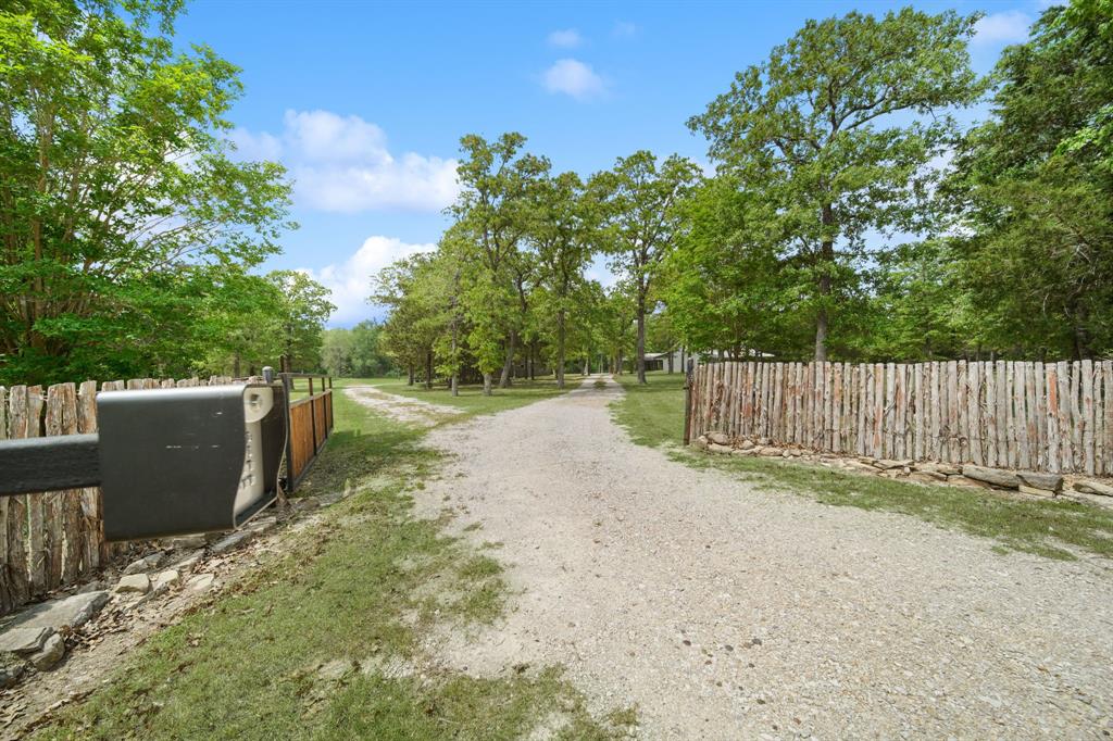 8805 Sun Oil Road, Brenham, Texas image 32