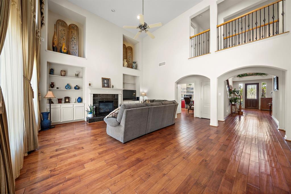 2322 Vinemead Court