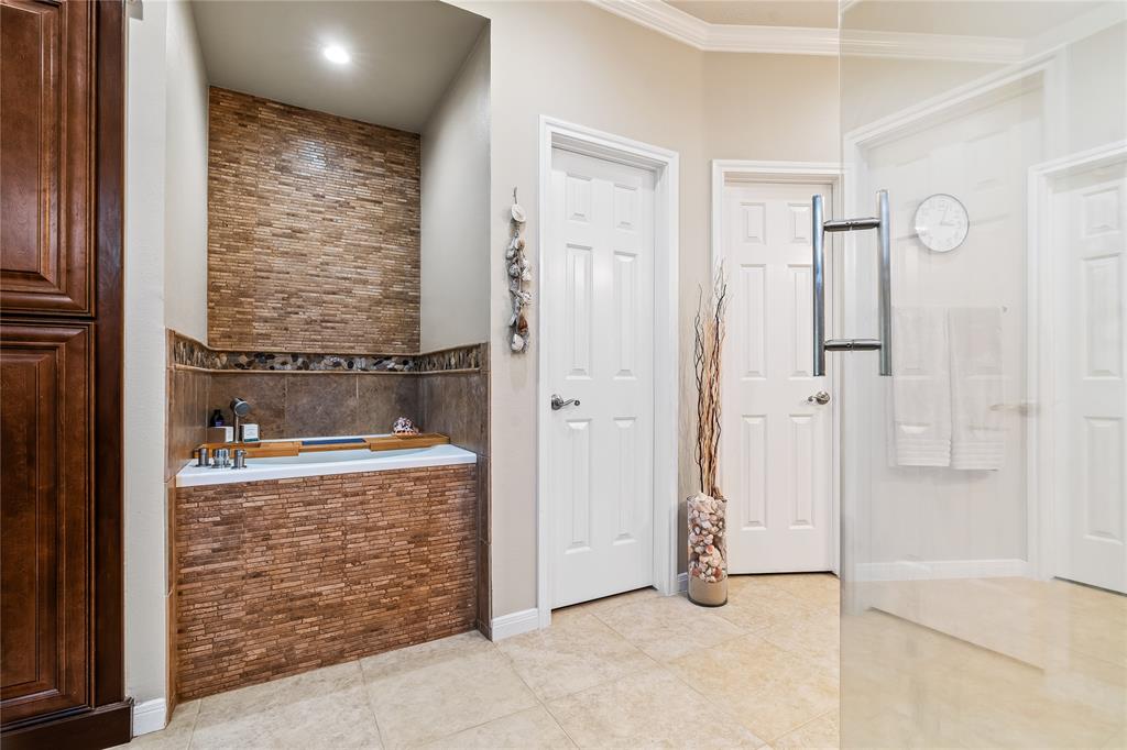 1502 Quiet Trail, Sugar Land, Texas image 36