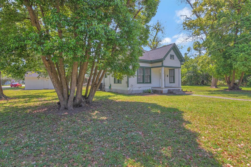428 E Magnolia Street, Angleton, Texas image 21