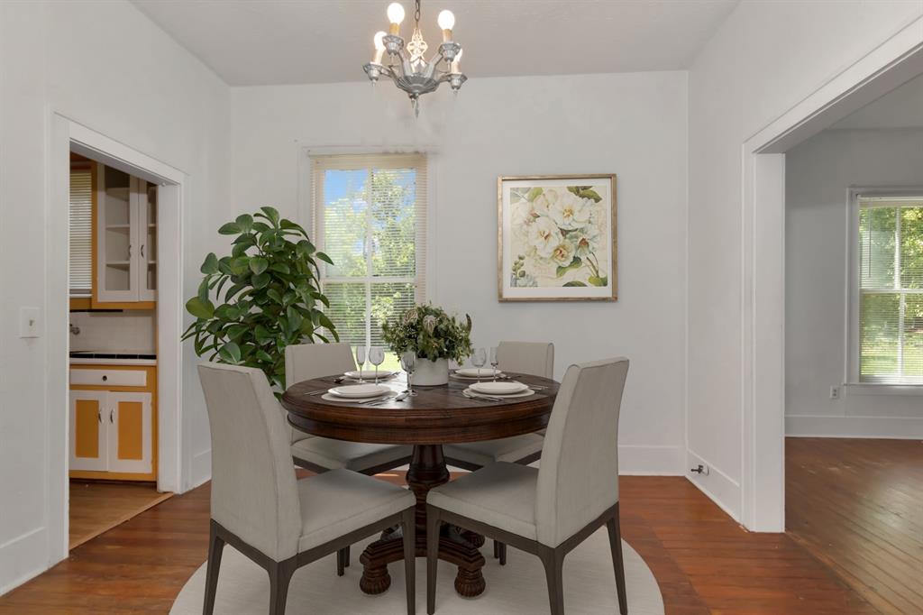428 E Magnolia Street, Angleton, Texas image 3