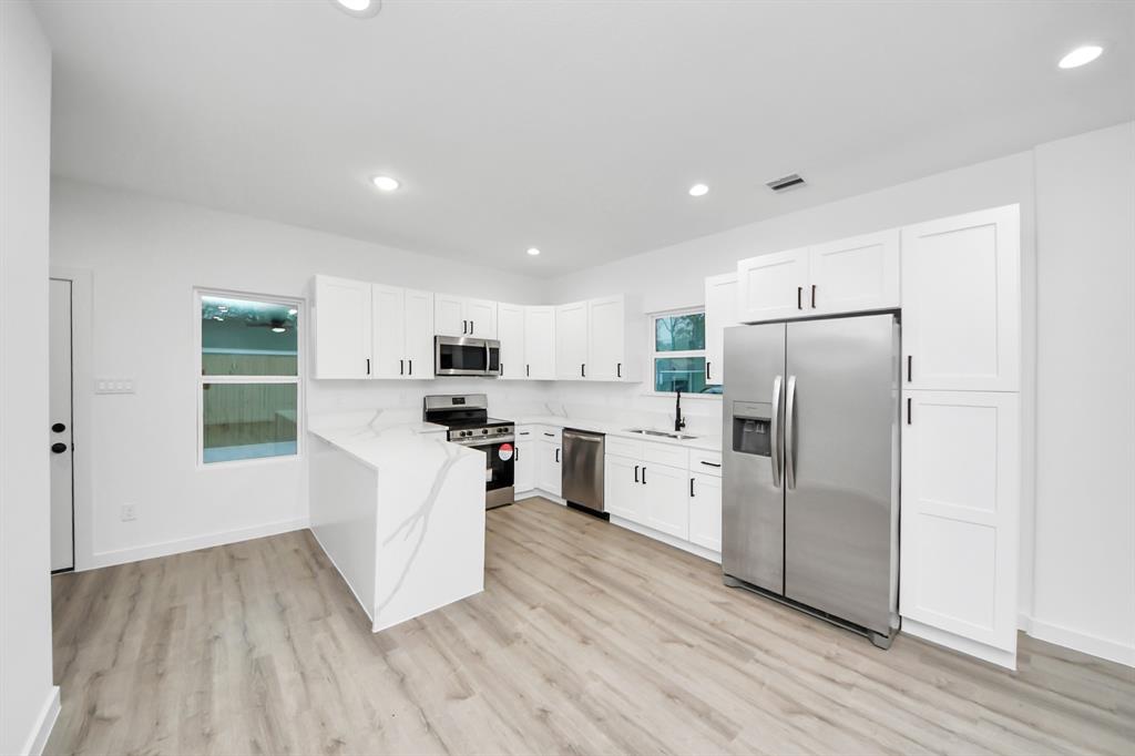 8501 Autumn Lane #D, Houston, Texas image 3