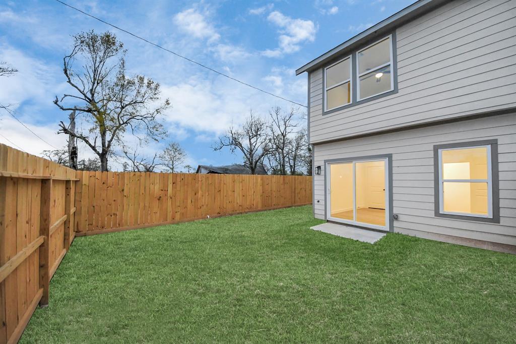 8501 Autumn Lane #D, Houston, Texas image 6